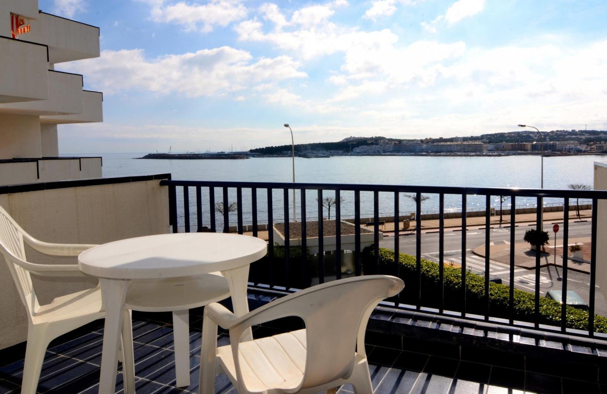 Passeig Del Mar - Apartamentos Primera Linea L' Escala Exterior foto